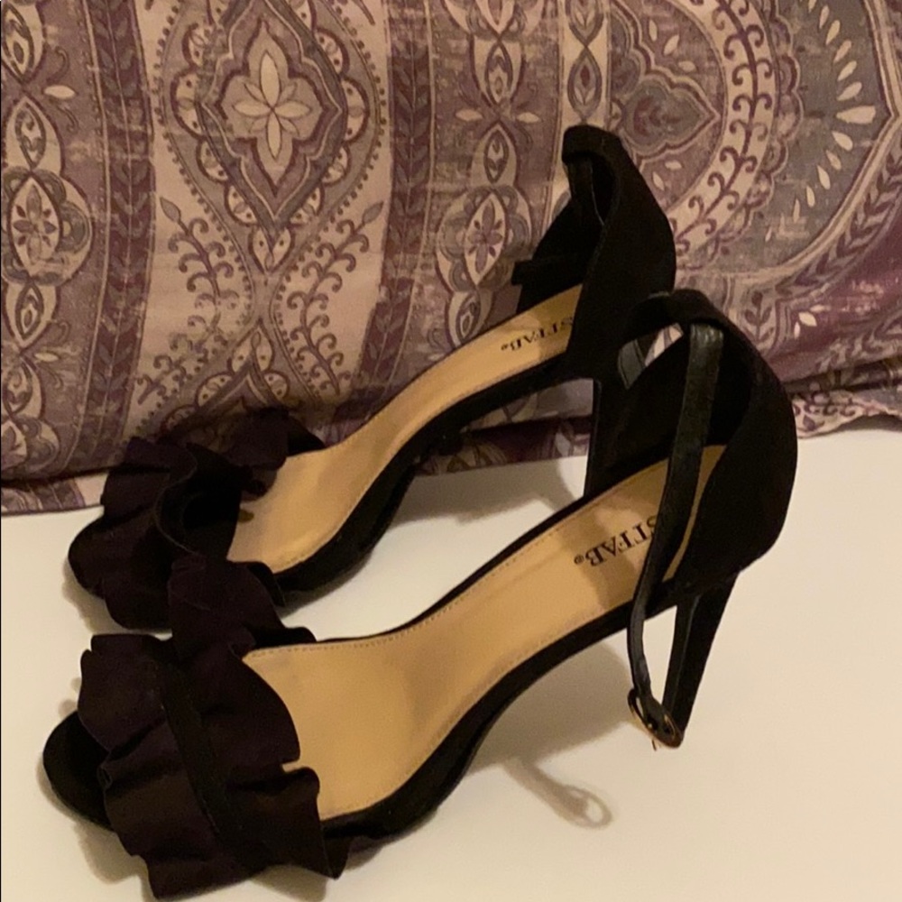 Black Strap Heels - Picture 3 of 4
